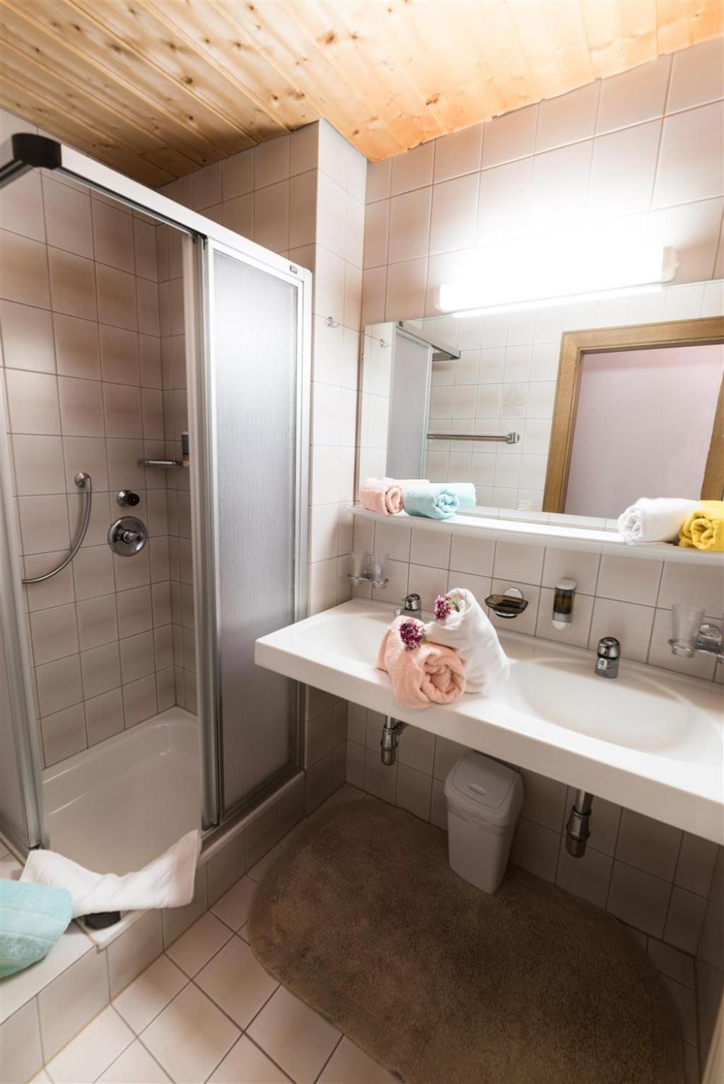 "Quality Hosts Arlberg" Hotel-Gasthof Freisleben ซังคท์อันทอนอัมอาร์ลแบร์ก ห้อง รูปภาพ